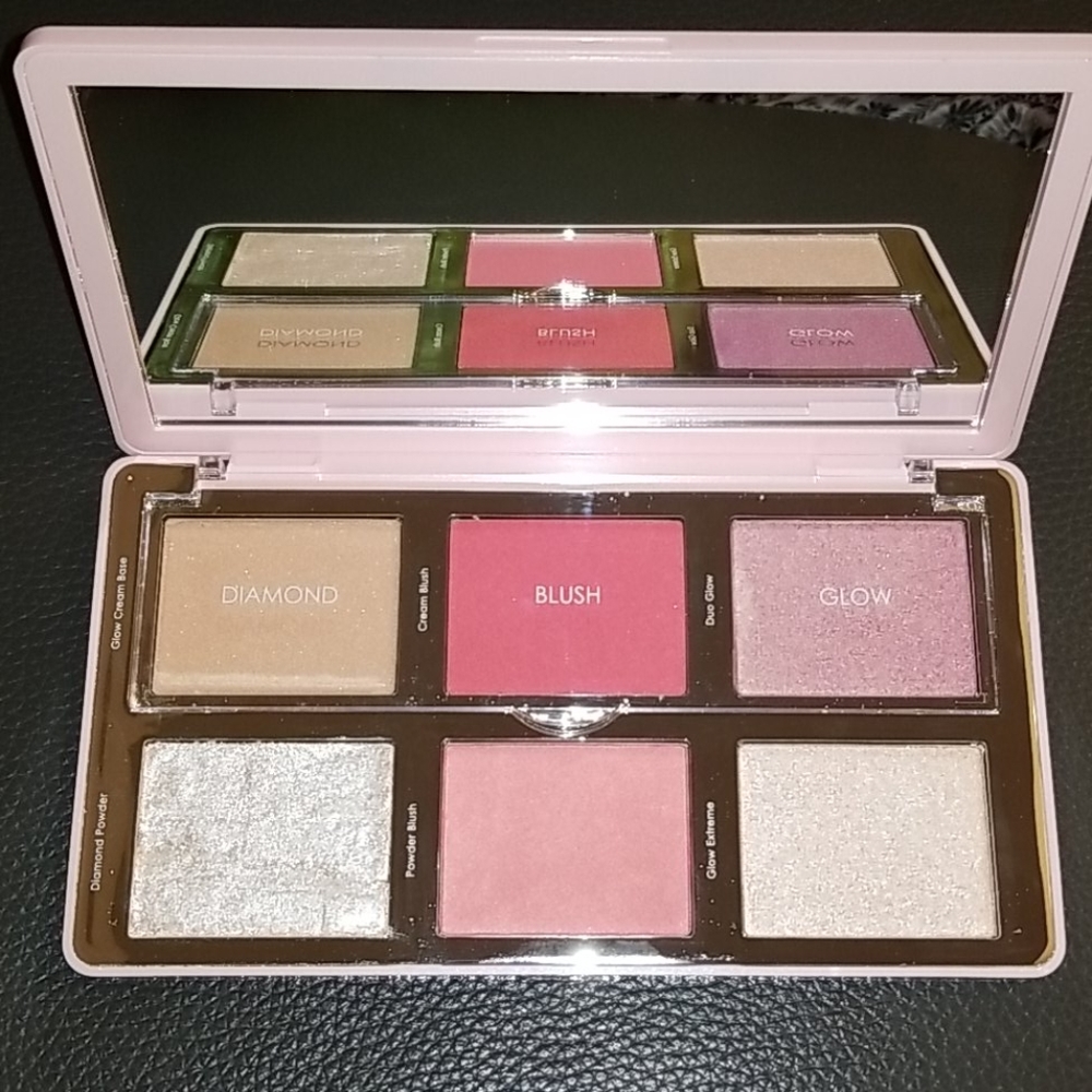 Natasha Denona Diamond & Blush Highlighting Palett